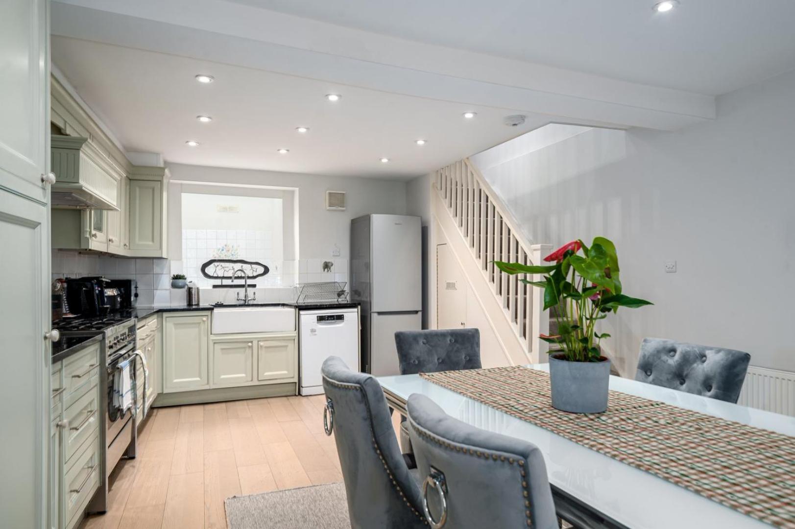 Guestready - Family With Garden For 6 Case de vacanță Londra